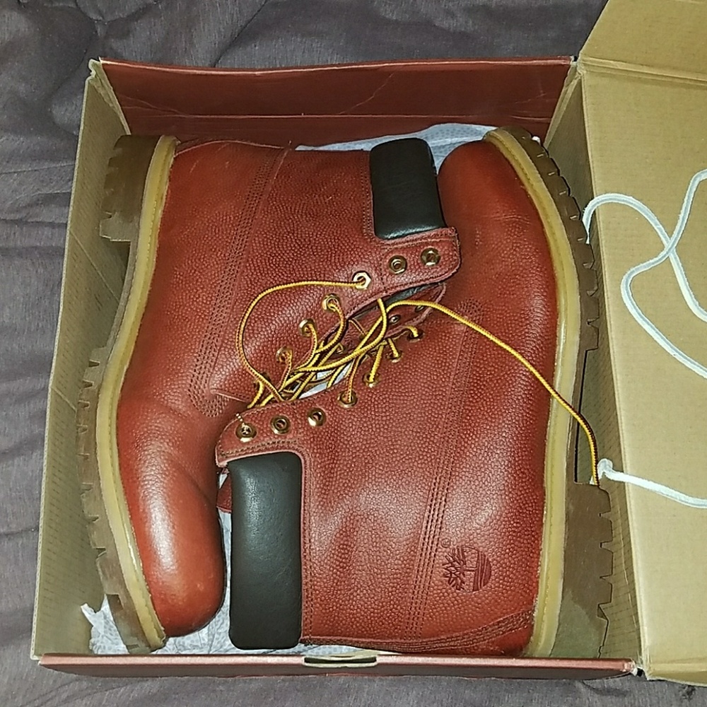 TIMBERLANDS GREAT CONDITION